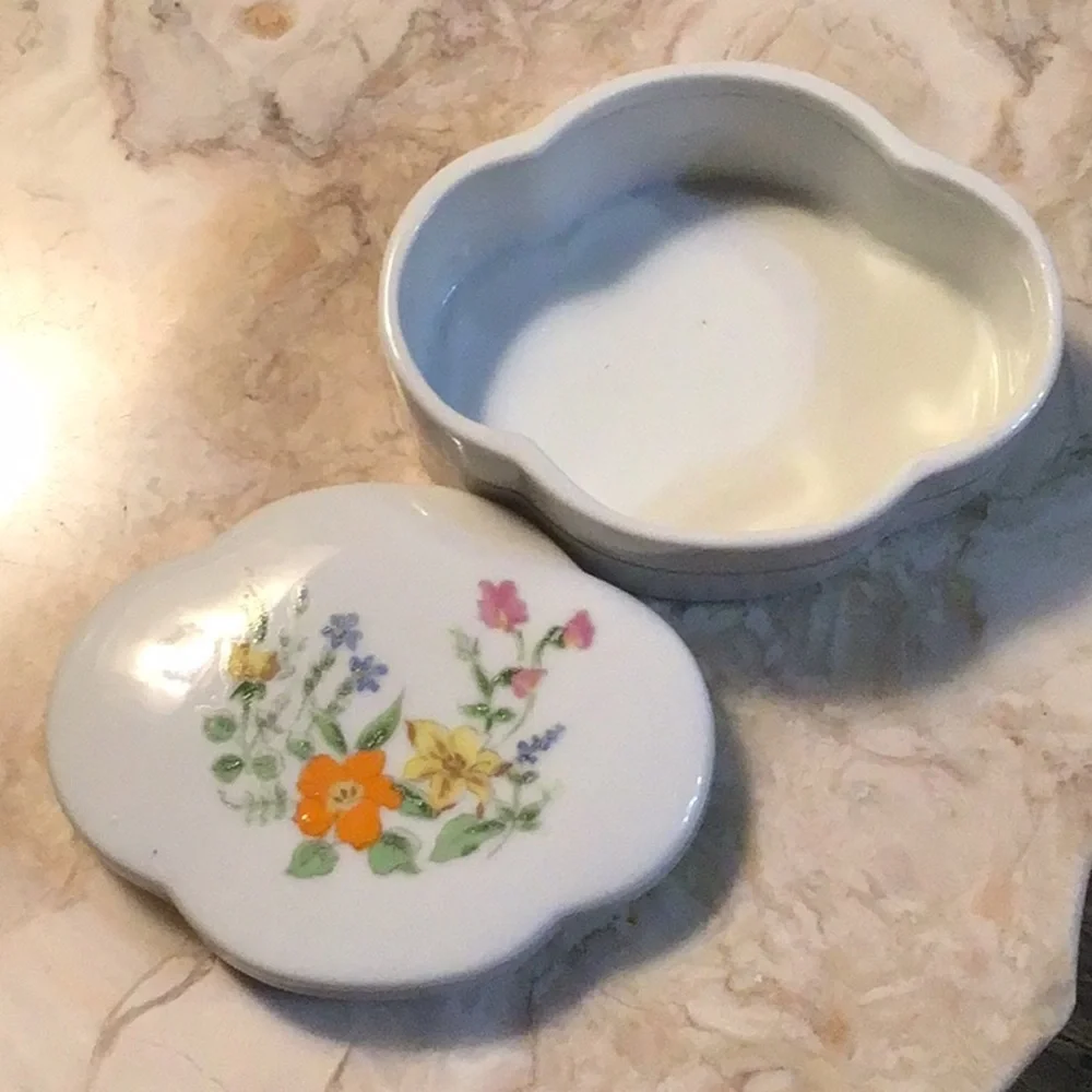 counterpoint white porcelain